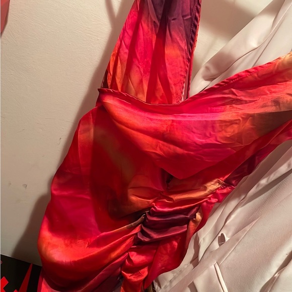 Ruched dress from PrettyLittleThing - Picture 2 of 5